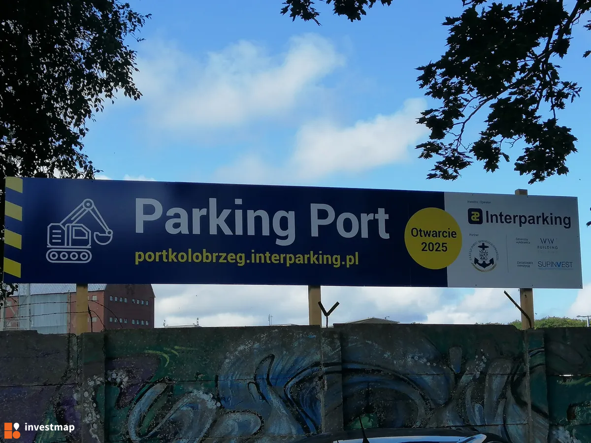 Zdjęcie Parking wielopoziomowy fot. Wojciech Jenda