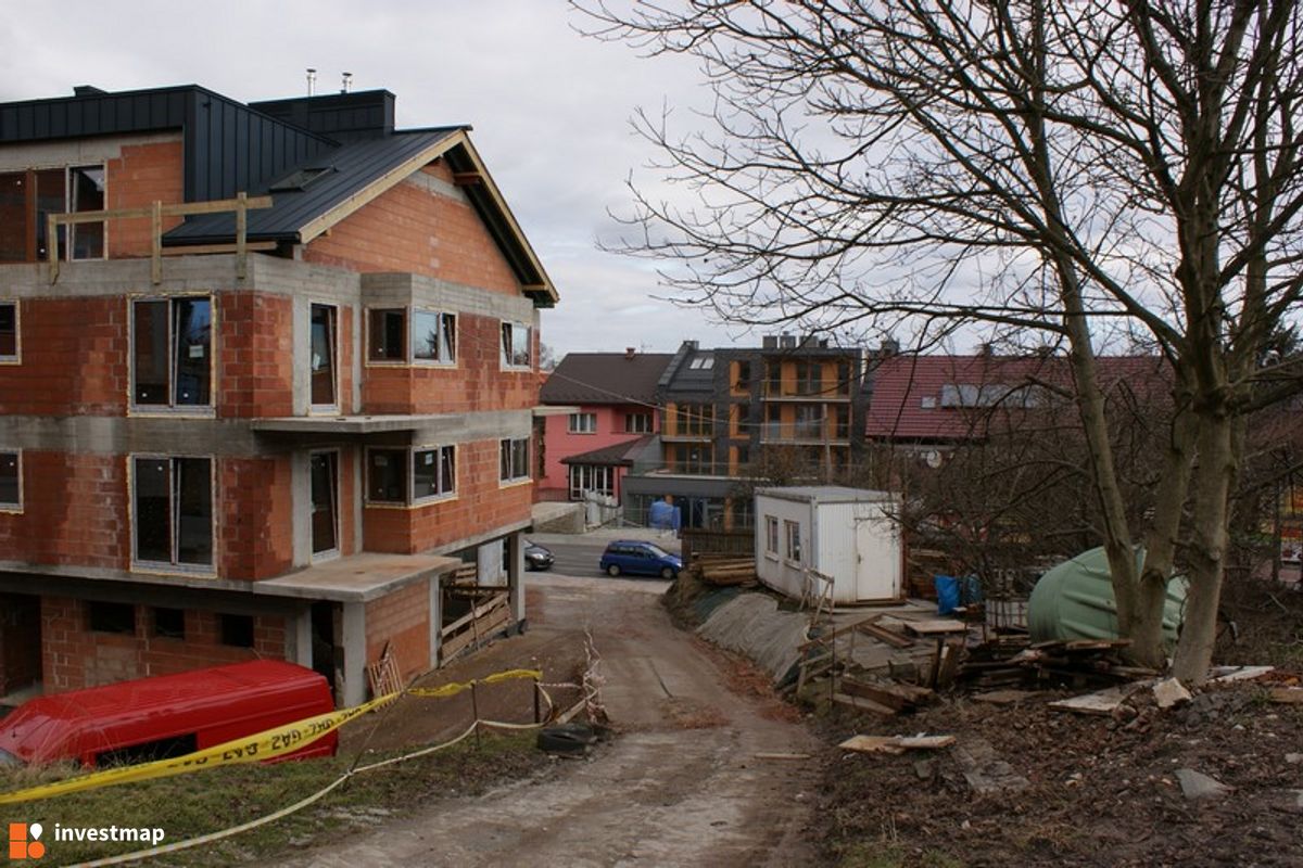 Zdjęcie [Kraków] Budynki Mieszkalne, ul. Królowej Jadwigi fot. Damian Daraż 