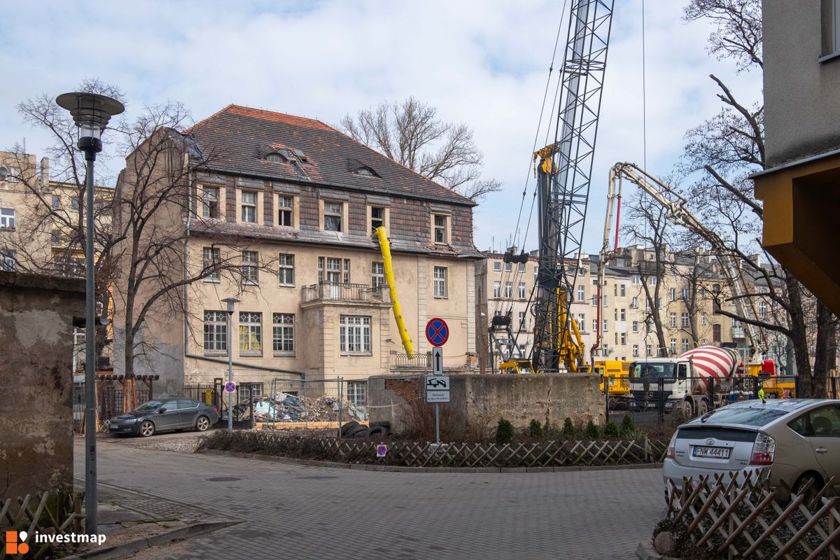 Zdjęcie Kamienica Komuny Paryskiej 19a fot. Jakub Zazula 