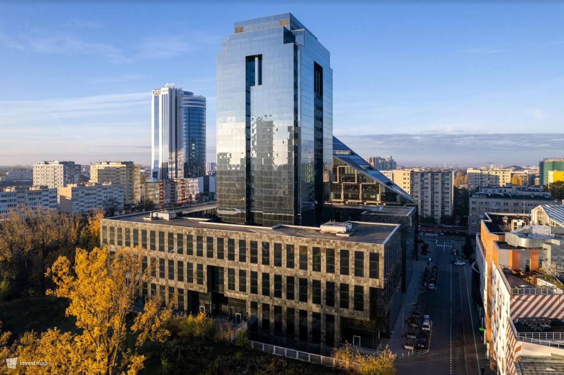 Warta Tower w Warszawie przechodzi dużą modernizację i zmienia nazwę na V Tower 
