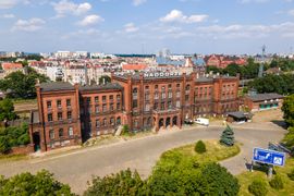 Zabytkowy budynek Dworca Nadodrze we Wrocławiu został sprzedany [ZDJĘCIA]
