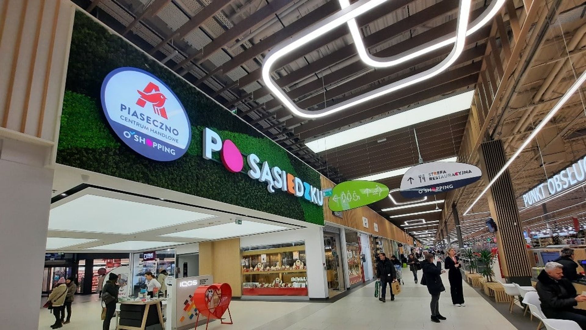 Najstarsze centrum handlowe Auchan w Polsce, w Piasecznie, przeszło gruntowny remont