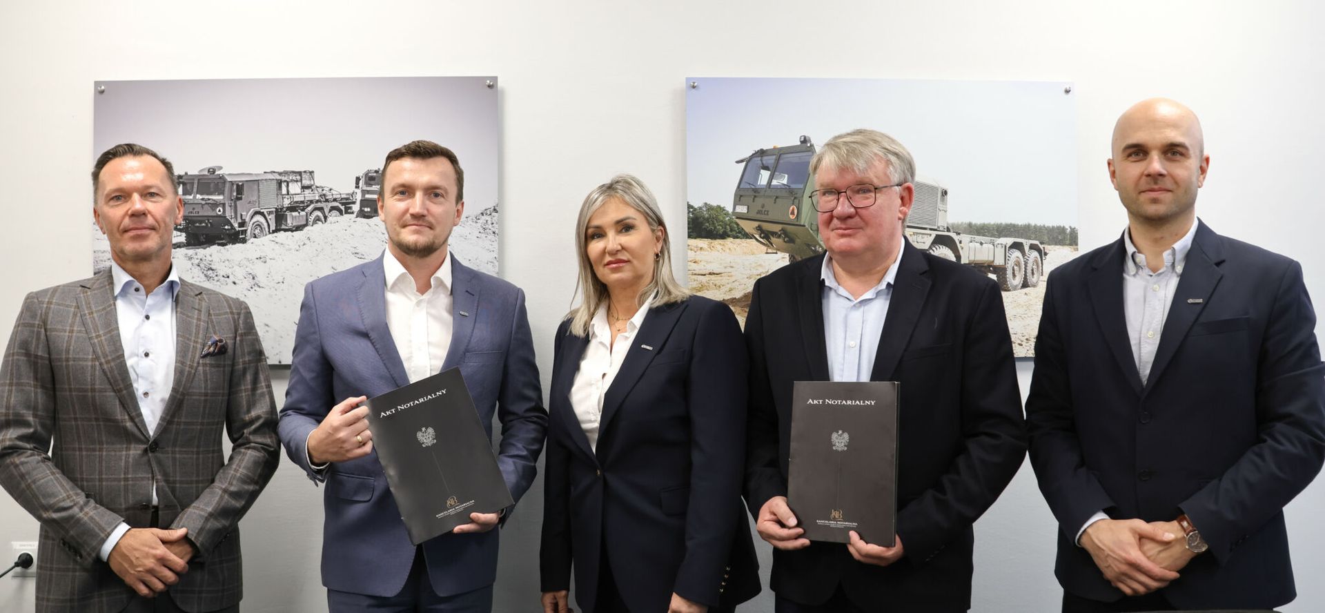 Powstanie ponad 500 miejsc pracy w Raciborzu. Jelcz Sp. z o. o. oraz Rosomak S.A. podpisały umowę poddzierżawy jednej z hal po byłych zakładach Rafako