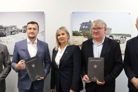 Powstanie ponad 500 miejsc pracy w Raciborzu. Jelcz Sp. z o. o. oraz Rosomak S.A. podpisały umowę poddzierżawy jednej z hal po byłych zakładach Rafako