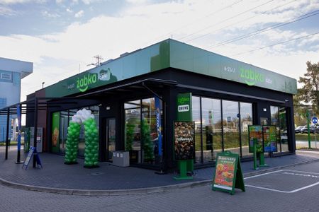 Żabka wprowadza w Polsce dwa nowe formaty sklepów: Non Stop i Drive