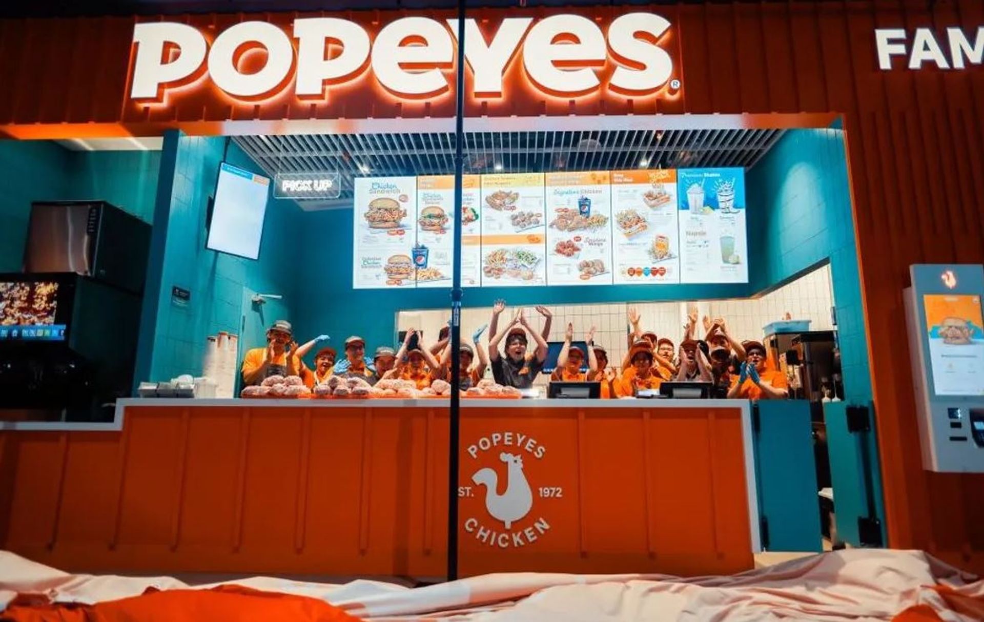 Amerykański Popeyes otworzy kolejną restaurację w Warszawie