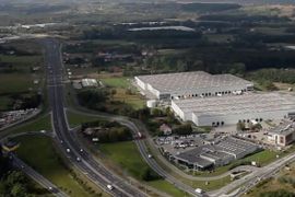 Globalny gigant sprzeda swoją fabrykę w Bielsku-Białej. Co z 800 pracownikami?