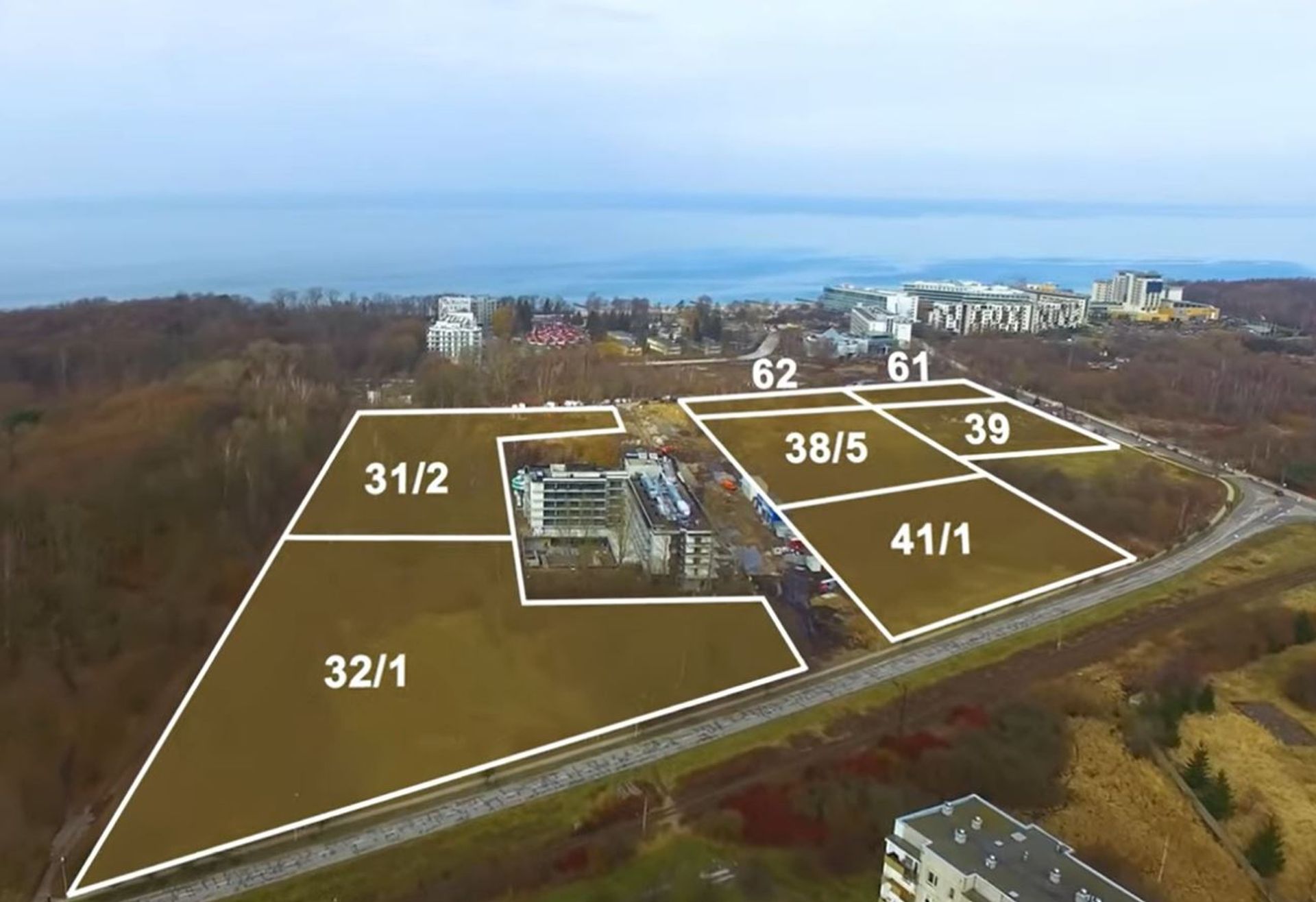 Brak chętnych na nadmorską działkę inwestycyjną pod hotel w Kołobrzegu za 25,5 mln zł