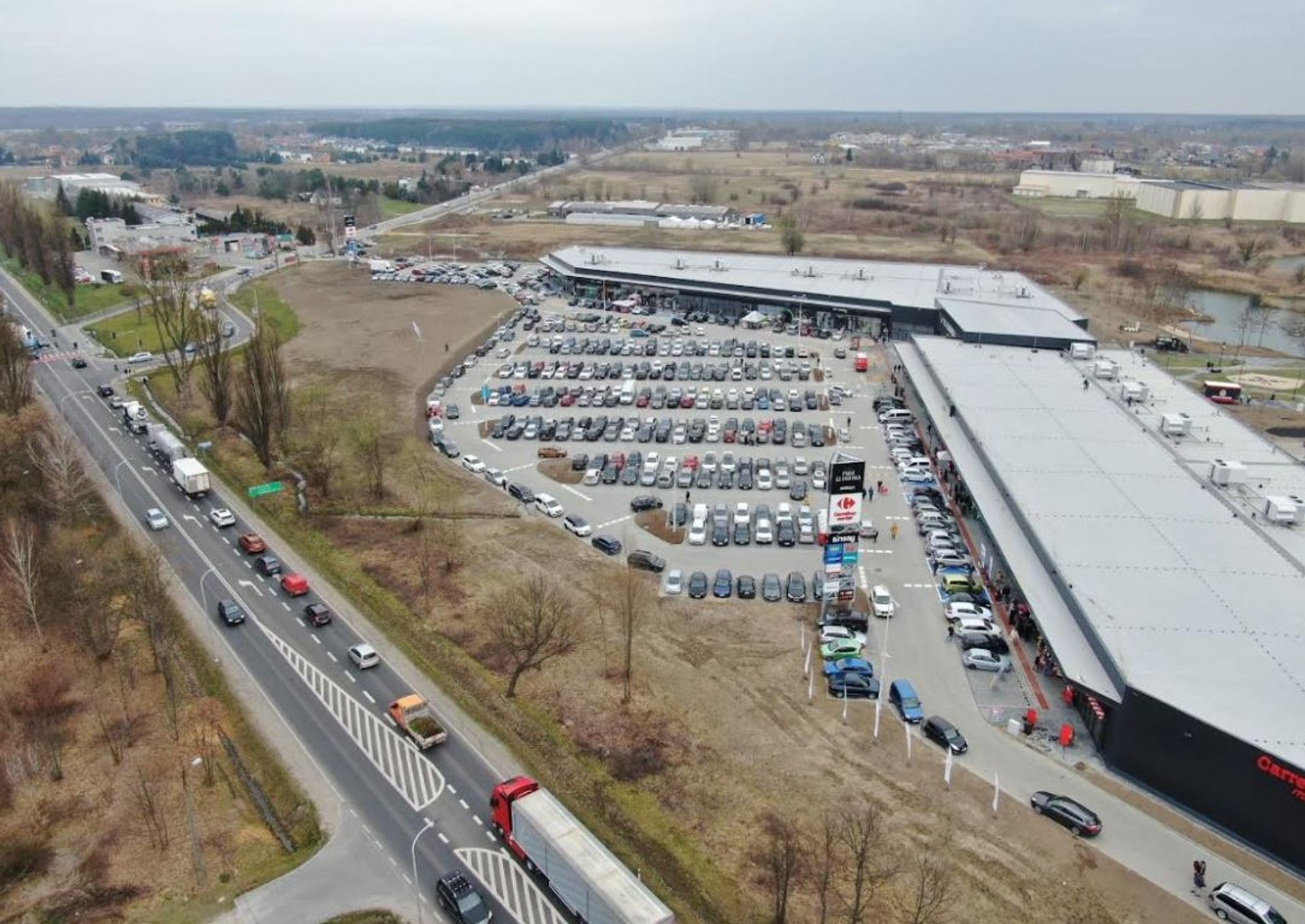 W Polsce jest sporo nowych parków handlowych i miejsce na kolejne