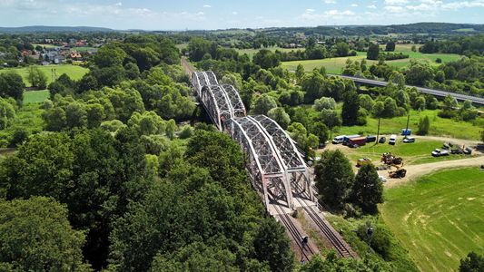PKP PLK inwestuje miliony w wygodne podróże z Krakowa do Oświęcimia