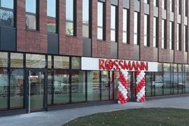 W ciągu tygodnia przybędzie 16 nowych drogerii Rossmann w Polsce