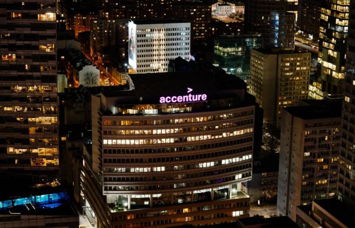 twitter.com/AccenturePolska, / Warsaw Towers