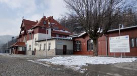 Zabytkowy dworzec kolejowy w Szklarskiej Porębie oddany do użytku