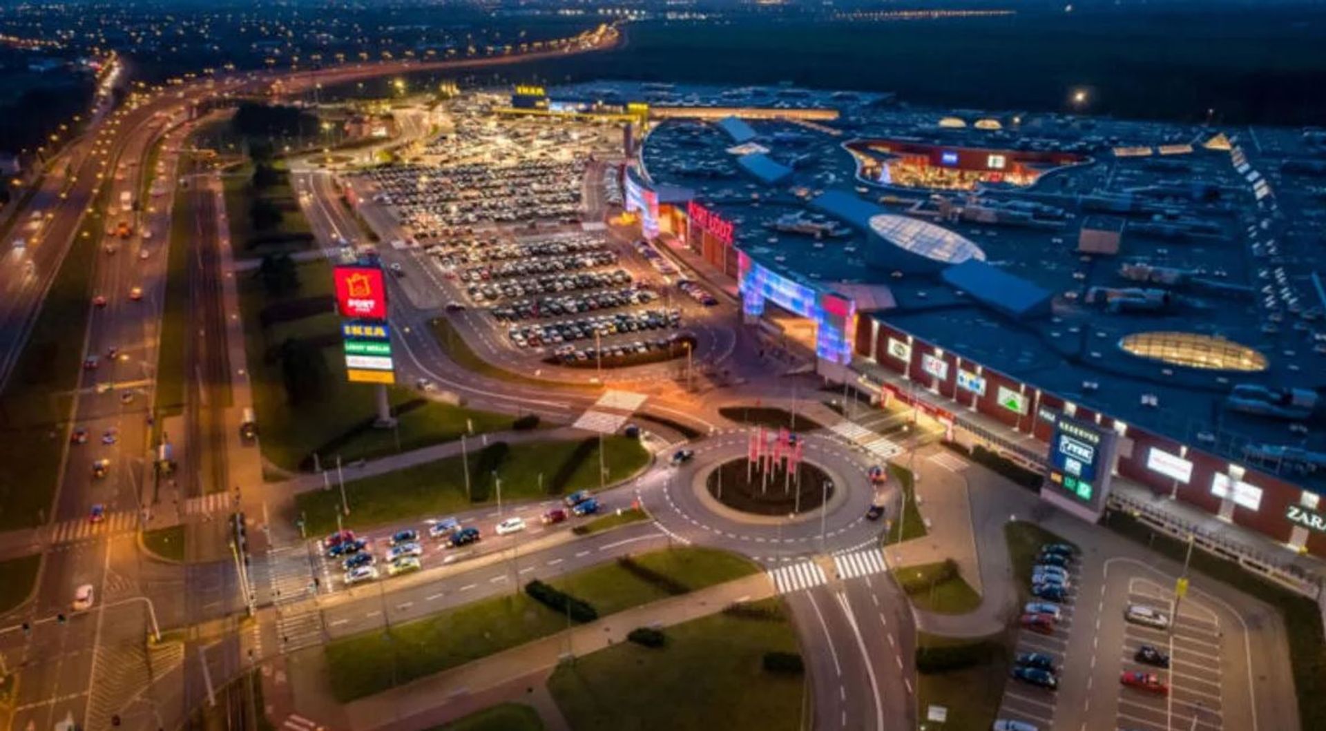 Centrum handlowo-usługowo-rozrywkowe Port Łódź z nowymi sklepami