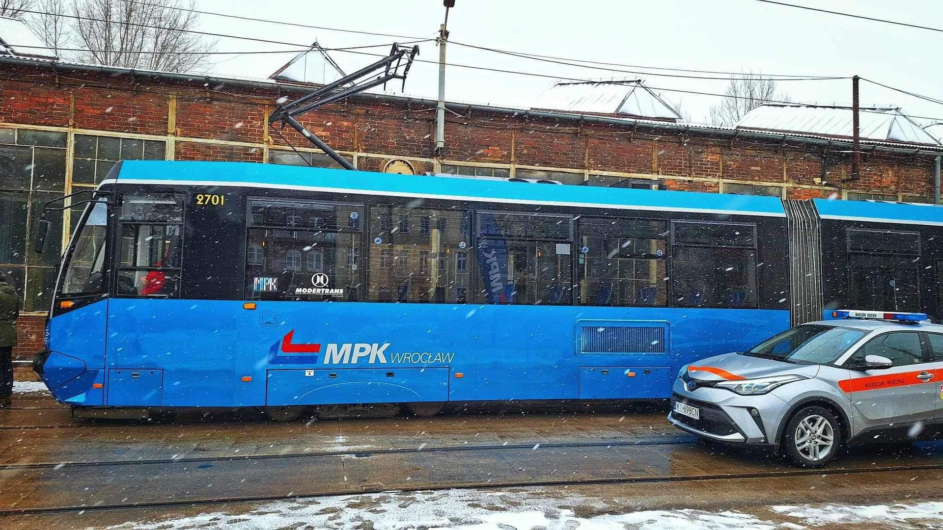 MPK apeluje o ostrożność i przypomina: tramwaj nie wyhamuje tak szybko jak samochód!