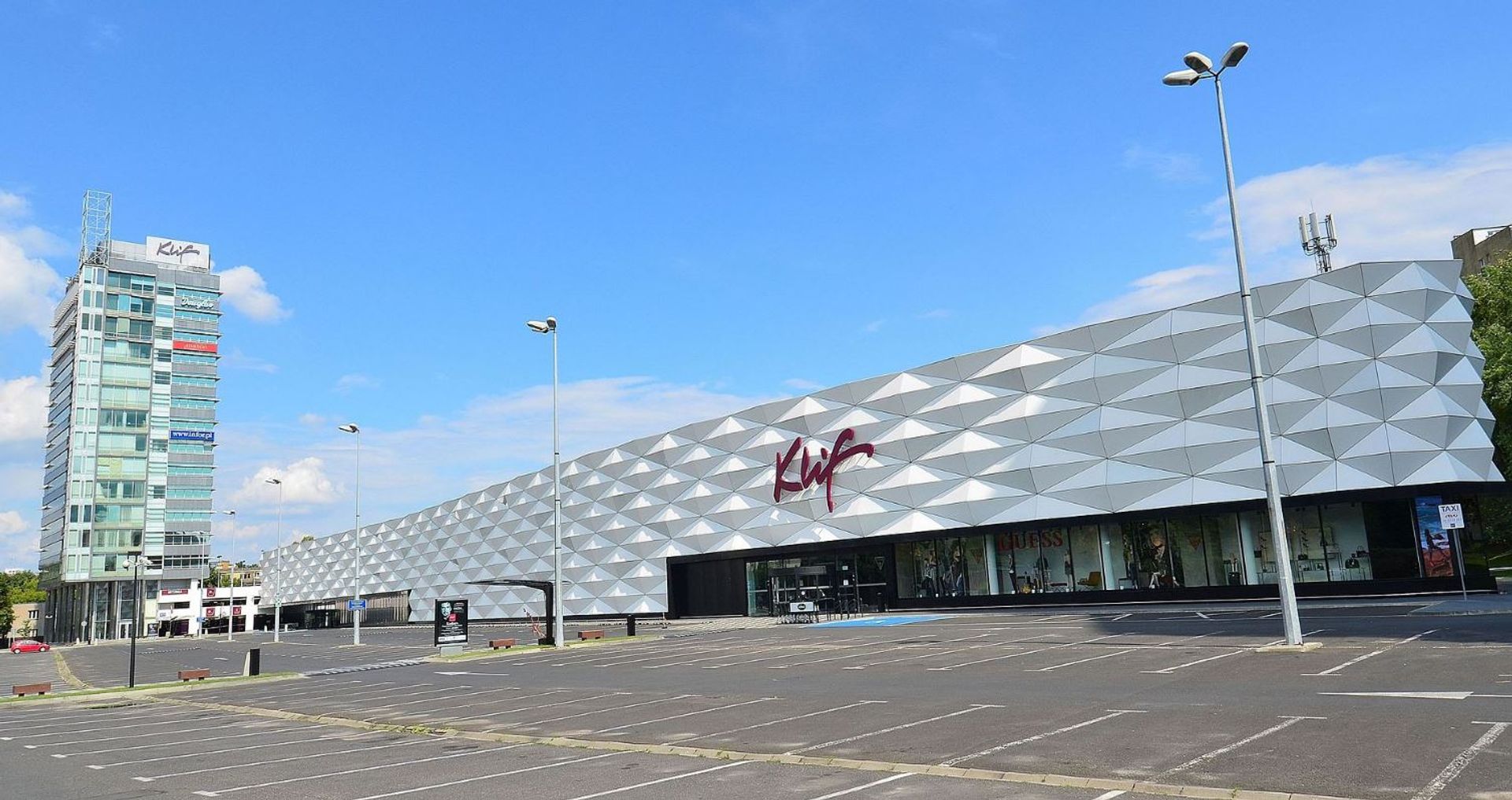 Duże, znane centrum handlowe w Warszawie zostanie wyburzone?