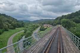 Po ponad 30 latach pociągi powróciły na trasę ze Świdnicy do Jedliny-Zdroju [FILM]