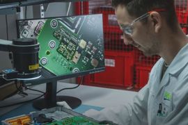 Globalny lider branży automotive Valeo tworzy w Polsce europejskie centrum R&D. Trwa rekrutacja inżynierów