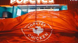 Sieć amerykańskich restauracji Popeyes otworzy lokal w słynnej łódzkiej Manufakturze