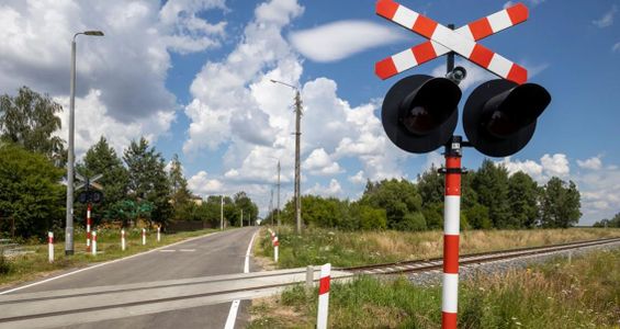 Od dziś pociągi w Polsce nie będą już obowiązkowo trąbić na przejazdach