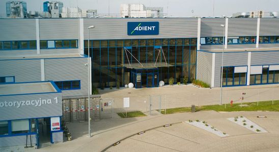 455 osób straci pracę. Kolejna duża firma z branży automotive likwiduje fabrykę w Polsce