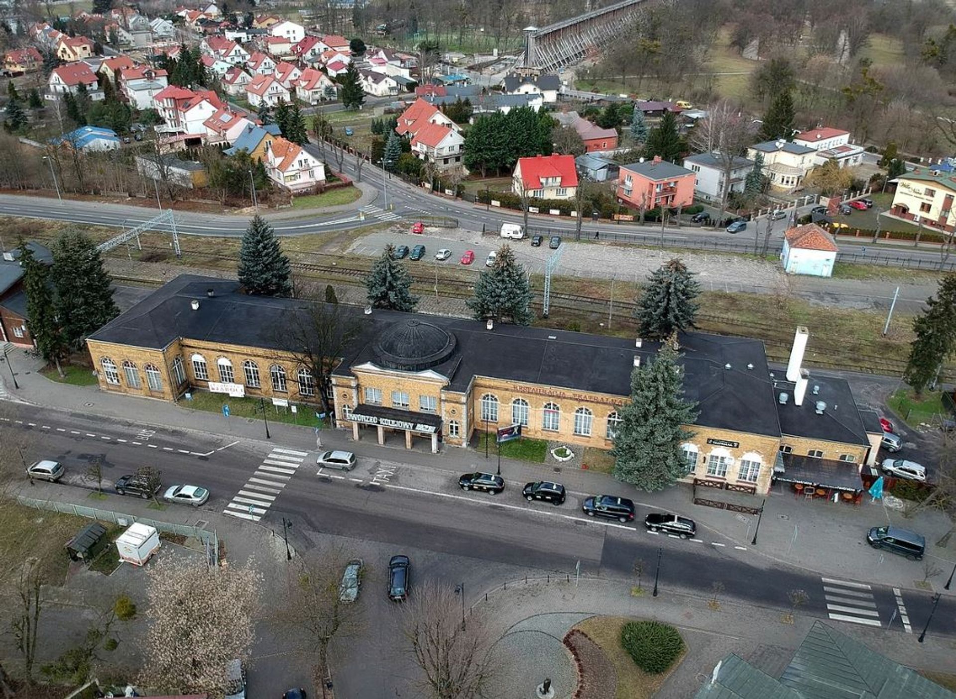 Zabytkowy, historyczny dworzec w Ciechocinku odzyska blask za miliony