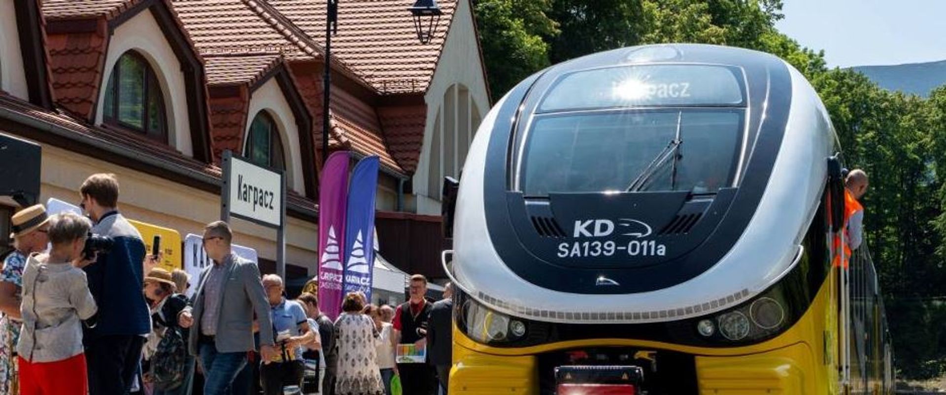 Po 25 latach pociągi powróciły do Karpacza 