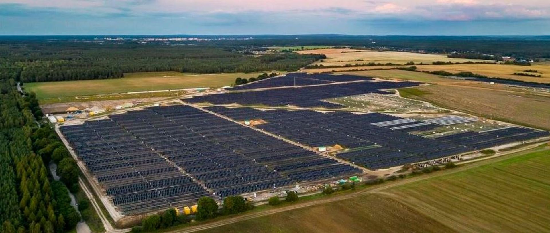 Lightsource bp uruchamia swoją pierwszą farmę fotowoltaiczną w Polsce
