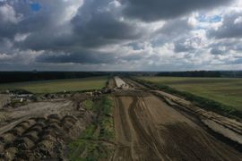 Powstaje odcinek drogi ekspresowej S17 przy granicy z Ukrainą [FILMY]