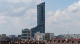 Wrocław: Piotr i Paweł zostaje w Sky Tower i Arkadach Wrocławskich