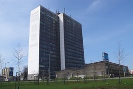 [Katowice] Wieżowiec koło Spodka idzie na sprzedaż