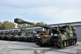 Bumar Łabędy będzie produkował w Gliwicach armatohaubice Krab i serwisował czołgi Leopard 2