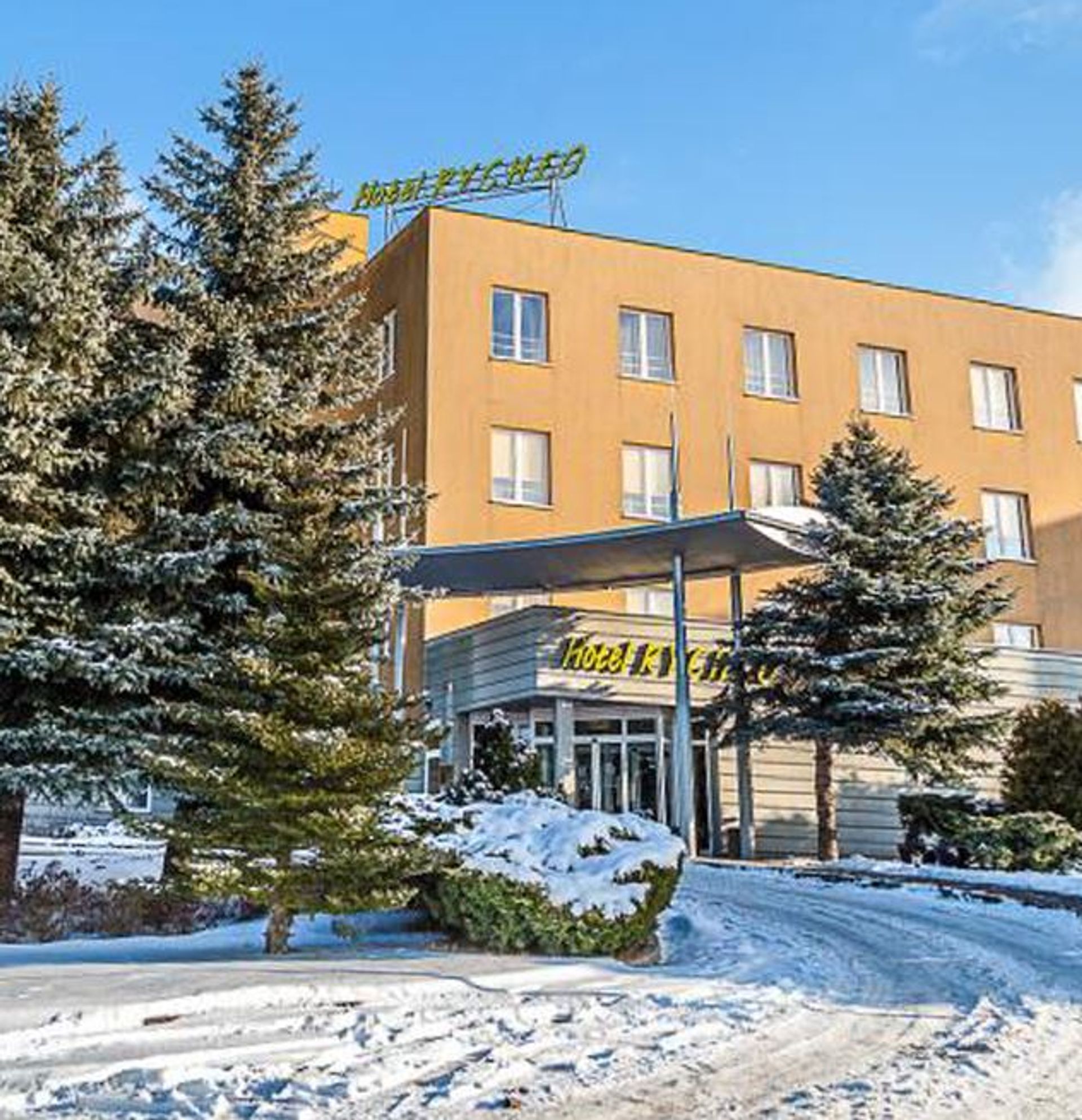 Hotel Rychło przy granicy z Czechami i Niemcami wystawiony na sprzedaż