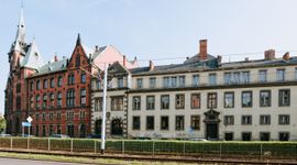 Uniwersytet Wrocławski sprzedaje dwa zabytkowe gmachy tuż przy Rynku. Cena robi wrażenie!