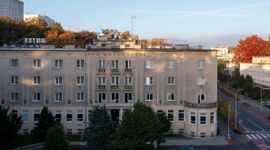 Kolejny zabytkowy budynek w Gdyni odzyska dawny blask. Modernistyczny Dom Marynarza przejdzie modernizację i zostanie też rozbudowany [FILM]