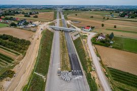 Postępują prace na budowie drogi S7 na odcinku Widoma - Kraków Nowa Huta [FILMY]
