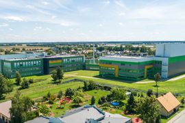 Globalna firma Oriflame z nowym centrum logistycznym w woj. łódzkim. Obiektem zarządzać będzie DHL Supply Chain