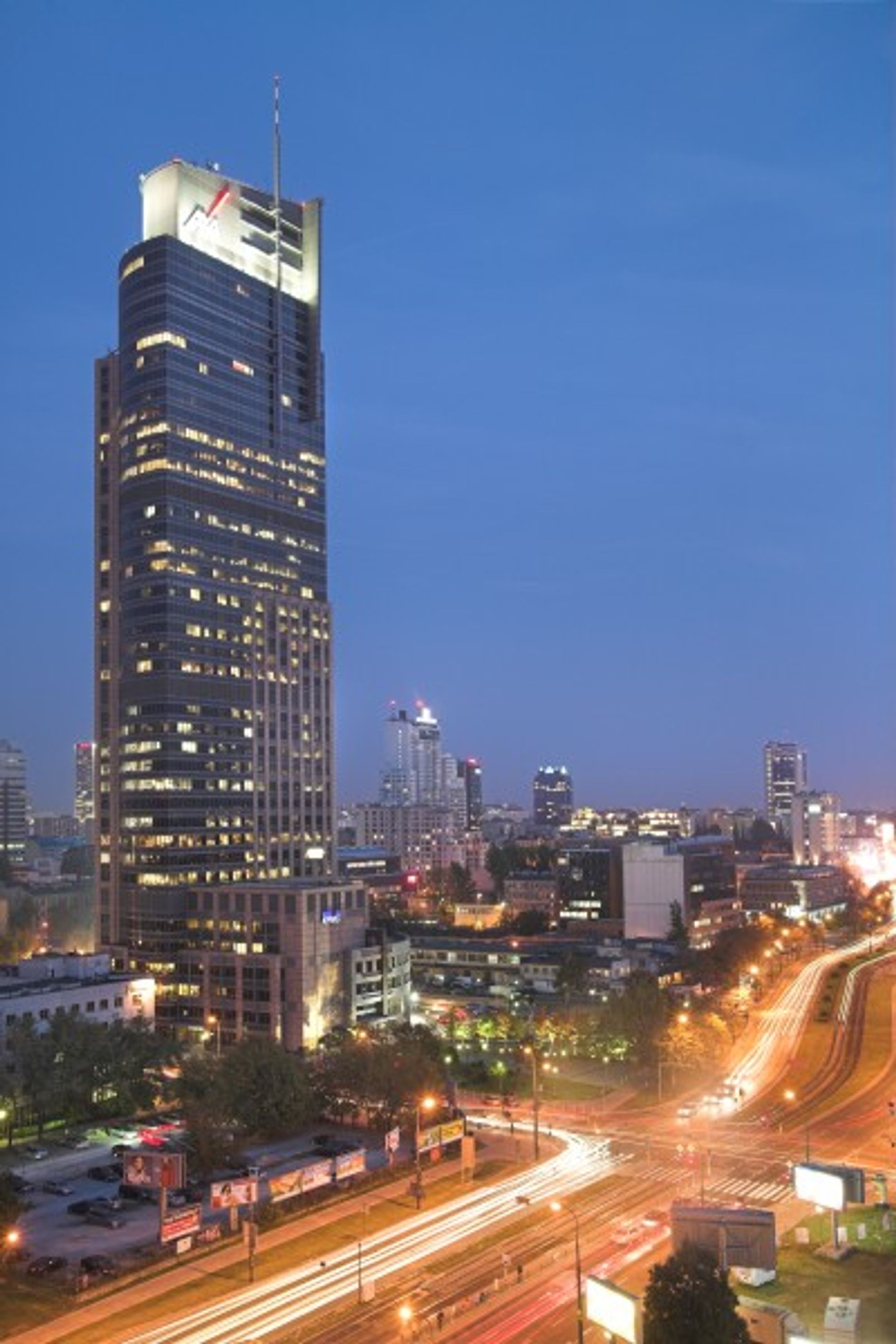  Finalizacja 8 umów najmu w Warsaw Trade Tower