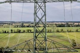 Prąd z morskich farm wiatrowych na Bałtyku płynie kolejną linią do odbiorców w głębi Polski