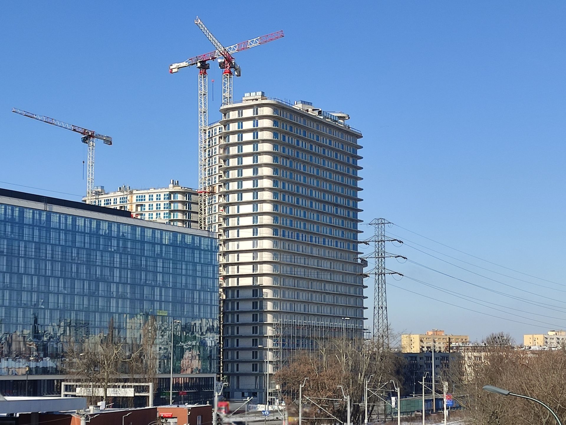 Warszawa: Na Woli trwa budowa kompleksu wieżowców Bliska Wola Tower 