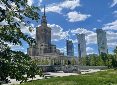 Mniej betonu, więcej zieleni – konkurs na park Świętokrzyski w Warszawie ogłoszony