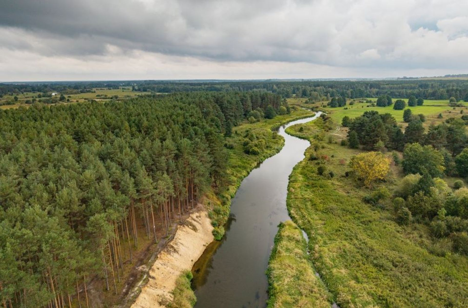 Łódzkie: Velo Pilica nabiera kształtu. Wzdłuż rzeki ma powstać blisko 170-kilometrowa trasa rowerowa