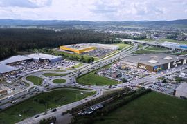 Małopolska: Przy Zakopiance powstaje nowe, duże centrum handlowe