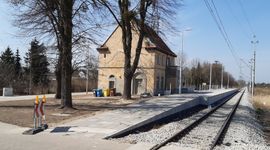 Trwa remont linii kolejowej z Wrocławia Sołtysowic do Jelcza Miłoszyc. Pociągi pasażerskie pojadą pod koniec roku