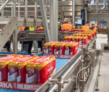 Grupa Żywiec otworzyła nową linię do produkcji puszek w Browarze Elbląg