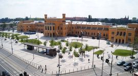 [Wrocław] Plac przed Dworcem Głównym w finale prestiżowego konkursu architektonicznego