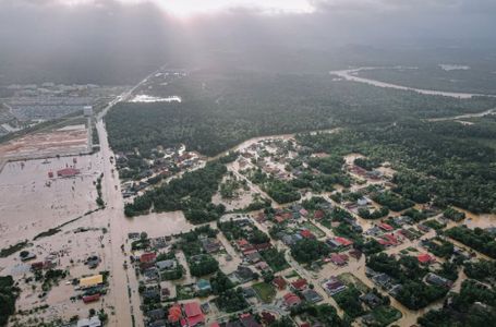 KPRM: Do 23 miliardów złotych na odbudowę po powodzi