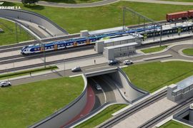 Podpisano umowę na realizację dużej inwestycji za 914 mln zł netto, na kolejowej trasie łączącej woj. kujawsko-pomorskie z Pomorzem
