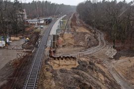 PKP PLK rozpoczynają przebudowę mostów i wiaduktów między Czernicą Wrocławską i Siechnicami [ZDJĘCIA]
