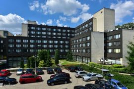 Nowy, luksusowy hotel dla posłów za 300 mln zł nie powstanie